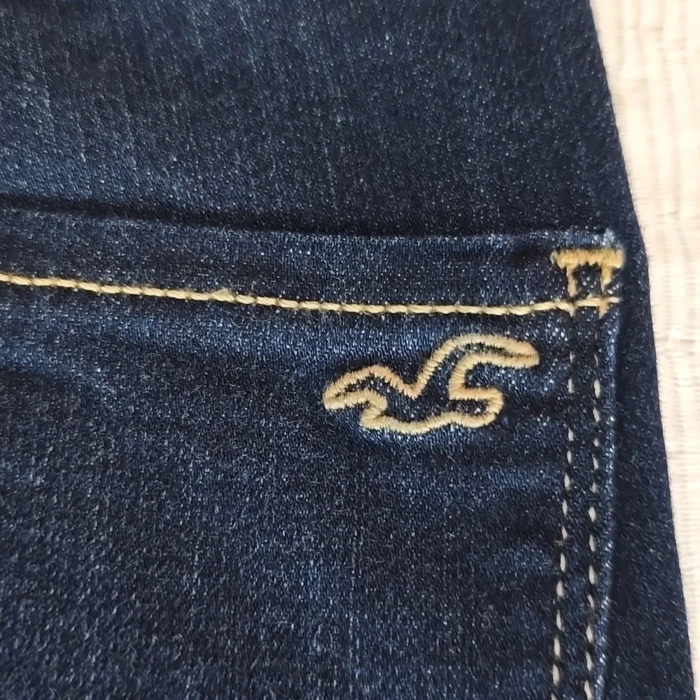 Hollister Ultra High Rise Jean Legging Size 25 Waist (Actual Approx. 23") - Picture 13 of 16